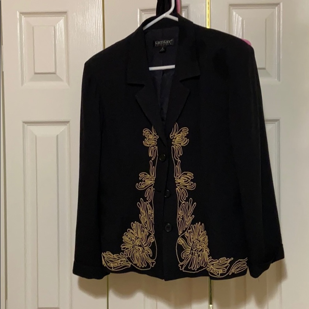 NWOT Karen Kane Embroidered Blazer